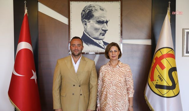 Eskişehir Büyükşehir Belediye Başkanı Ünlüce: "Yeni sezonda da Eskişehirspor'umuzun yanındayız"
