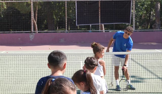 İzmir’de yaz spor okullarına ilgi yoğun