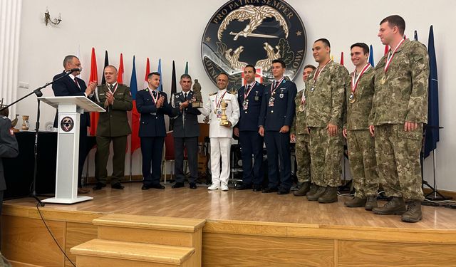 MSB:  Türk Silahlı Kuvvetleri Spor Gücü NATO Satranç Şampiyonu oldu