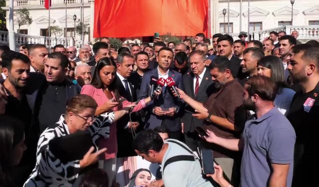 Özgür Çelik: Sandıkta kaybettiklerini bu tür yöntemlerle geri alma çabası içerisine girdiler