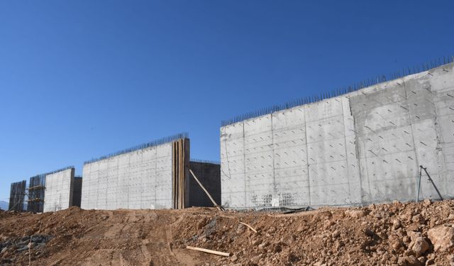 Malatya’da 20 bin ton kapasiteli yatay silo inşaatı sürüyor