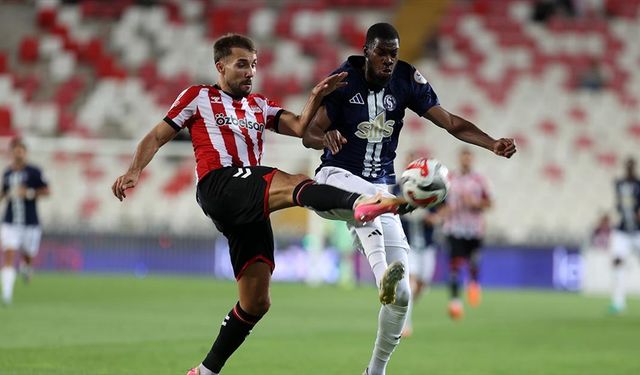 Sivasspor 8 maç sonra galibiyetle tanıştı