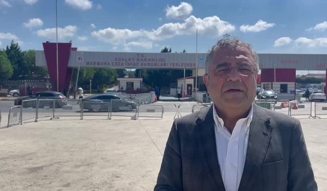 Sezgin Tanrıkulu Silivri Cezaevindeki CHP'li tutukluları ziyaret etti