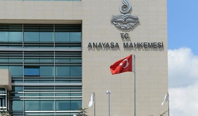 AYM, Medeni Kanun’daki 300 gün bekleme süresi düzenlemesine itirazı reddetti