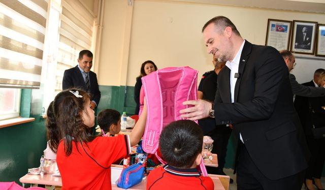 Malatya'da 3 bin öğrenciye kırtasiye yardımı