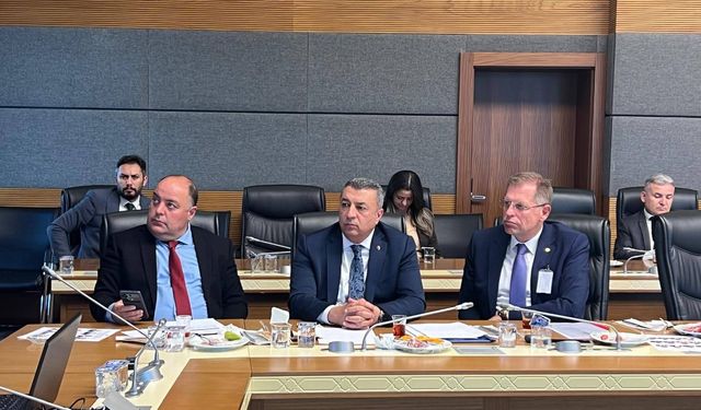 Malatya’da don felaketi sonrası kayısı üreticisine 6,9 milyar lira destek