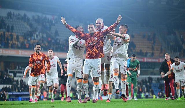 Galatasaray, Sane'nin golleriyle Başakşehir'i 2-1 yendi