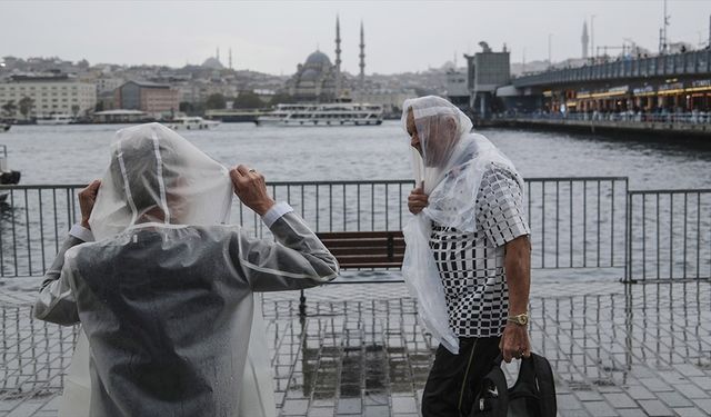 Meteoroloji: Hafta Sonu Yağışlı Hava Devam Edecek, Sıcaklıklar Düşüyor