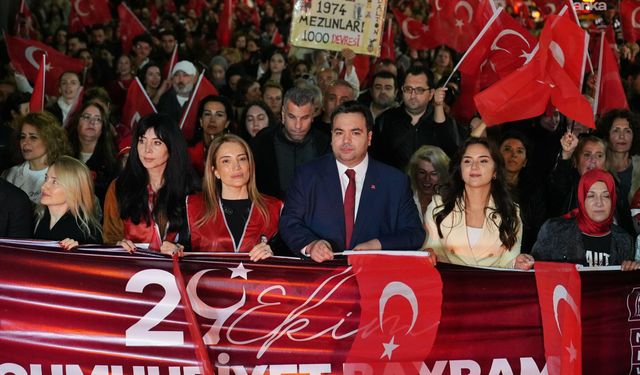 Beşiktaş’ta Cumhuriyet coşkusu: “Millet iradesinin üstünde hiçbir güç yok!”