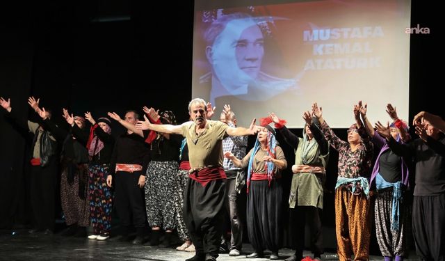 Konak’ta “Kuvayi Milliye Destanı” ayakta alkışlandı