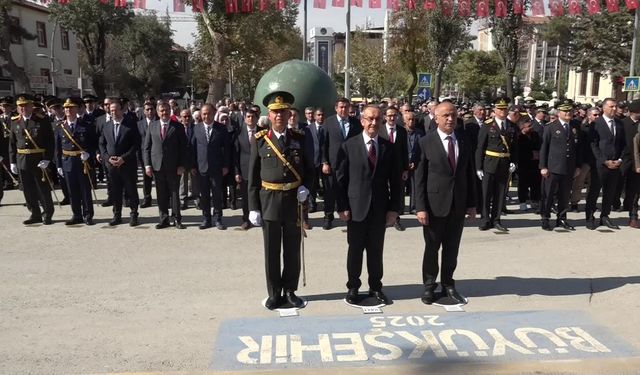 Malatya Valisi Yavuz: “Cumhuriyet, milletimizin özgürlük ve çağdaşlaşma idealinin simgesidir”