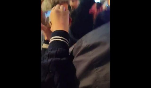 Mersin’de 11. Yargı Paketi protestosunda LGBTİ flaması gerginliği