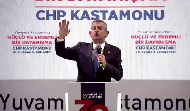 Özgür Özel'den Ömer Çelik'e: “Bu nasıl tükenmişlik, Yassıada'ya mı kaldın?”