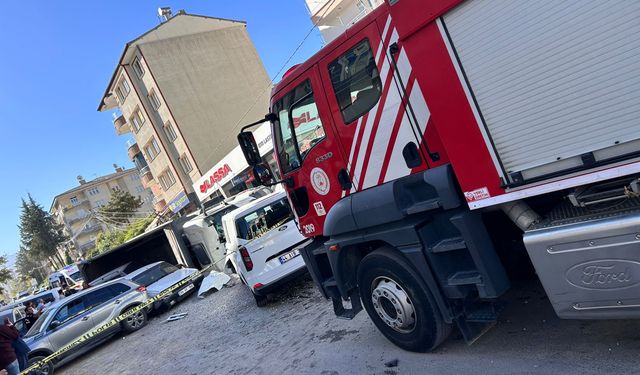 Malatya’da freni patlayan hafriyat kamyonu ortalığı savaş alanına çevirdi