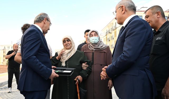 Malatya’da TOKİ Bahçebaşı 5. Etap Konutlarında Anahtar Teslim Sevinci