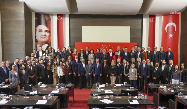 CHP’de kurultay öncesi son toplantılar: Özel’den “mücadele dönemi” vurgusu