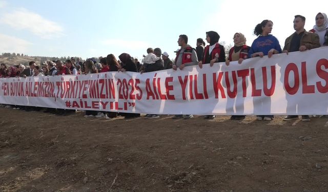 Malatya’da 11 Kasım Milli Ağaçlandırma Günü’nde 2 bin 200 fidan toprakla buluştu