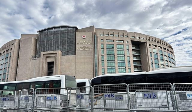 Özgür Özel’e 150 Bin TL Tazminat: Başsavcı Gürlek’e “Sert Kayaya Çarptın” Sözleri Mahkemelik Oldu