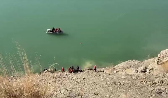 Van'da Zernek Barajı'na uçan araçtaki üç kişinin kimlikleri belli oldu