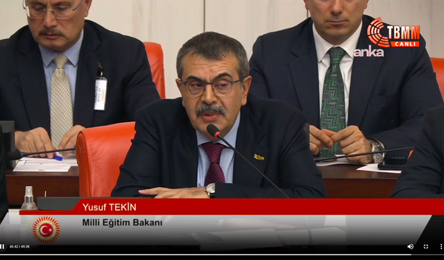 Bakan Yusuf Tekin’den Kürtçe Seçmeli Ders Çağrısı: “Öğrencilerin Bu Dersleri Seçmesini Sağlamanız Gerekir”