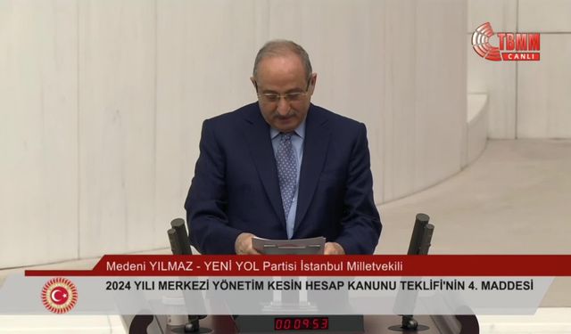 CHP’li Serkan Sarı bütçe görüşmelerinde pankart açtı: “Bu ülkede kriz var, vatandaş seçim bekliyor”