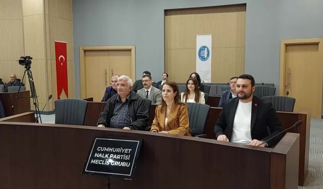 CHP’li Yılmaz’dan Aşgın’a makam aracı tepkisi: “Çorum’un parası çarçur edildi”