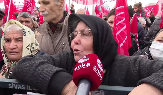 CHP’nin “Millet İradesine Sahip Çıkıyor” Mitinginde Yurttaşlardan İsyan: “Tencereler Boş, Geçinemiyoruz”