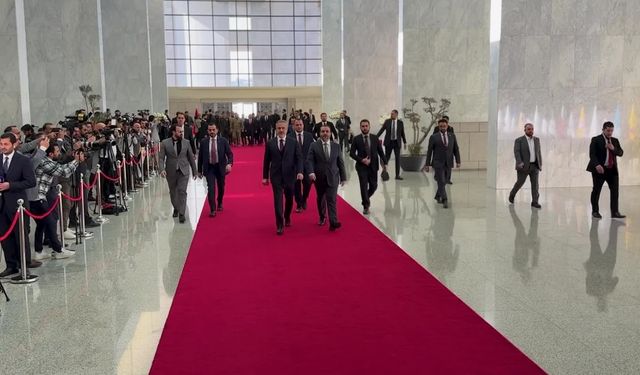 Dışişleri Bakanı Fidan, Milli Savunma Bakanı Güler ve MİT Başkanı Kalın, Suriye Cumhurbaşkanı Şara tarafından kabul edildi