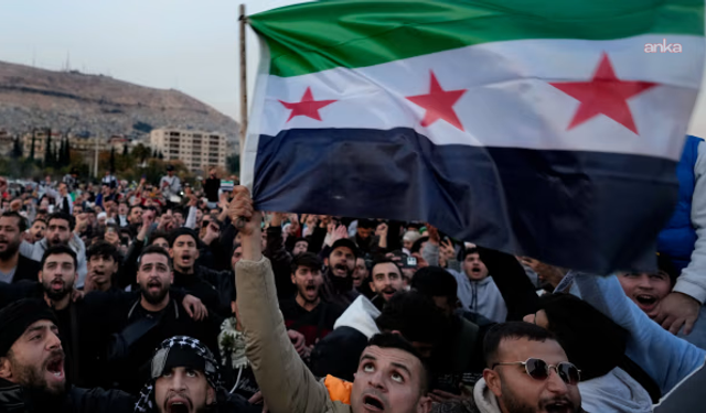 Esad’ın Devrilmesinin Birinci Yıldönümünde Suriye Genelinde Kutlamalar Düzenlendi