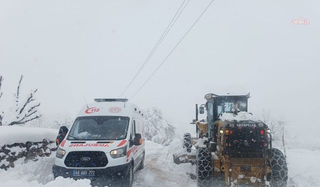 Malatya’da kar yağışı sonrası ekipler sahada, kırsalda yüzlerce kilometre yol kapalı