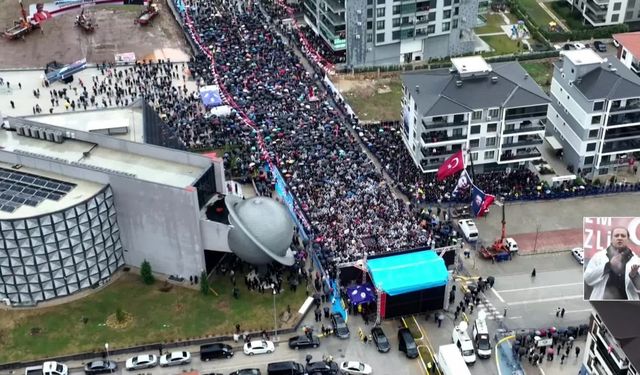 Özgür Özel’den Vergi İsyanı: "Yüzde 88’i Yoksuldan Alınan Bu Kara Düzeni Yıkacağım!"