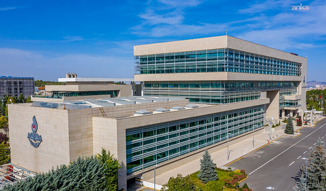 AYM, En Düşük Emekli Maaşı Düzenlemesini Görüşüyor