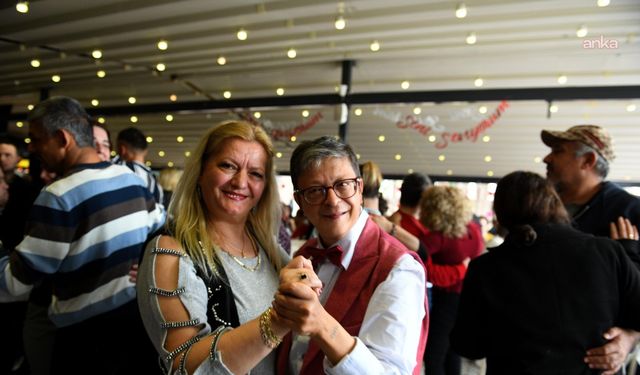 Engelsiz Kafe’de Sevgi Günü