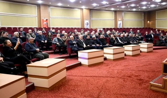 Malatya TSO’dan gazeteci Vahap Munyar’a “Şeref Üyeliği Beratı”