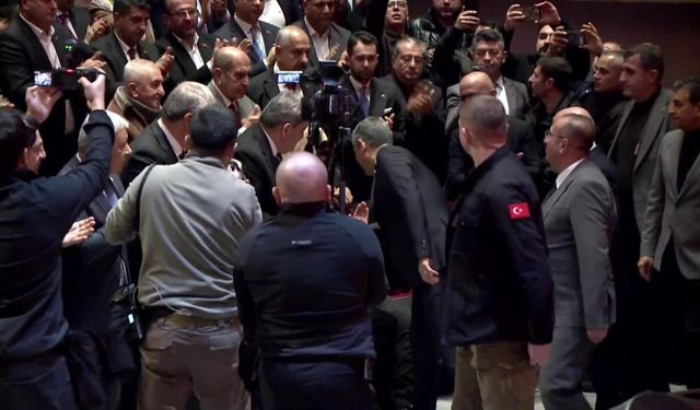 Özgür Özel Kahramanmaraş’tan Rakamlarla Seslendi: "132 Milyar Dolar Toplandı, Bir Kişi Bile Ölmemeliydi!"