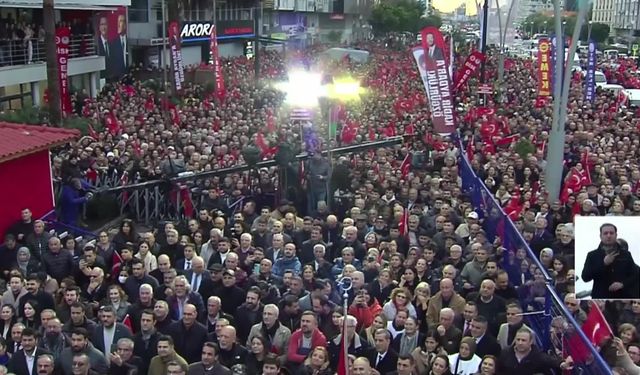 Özgür Özel’den Adana’da net mesaj: “Milletle inatlaşılmaz, Zeydan Karalar görevine dönmeli”
