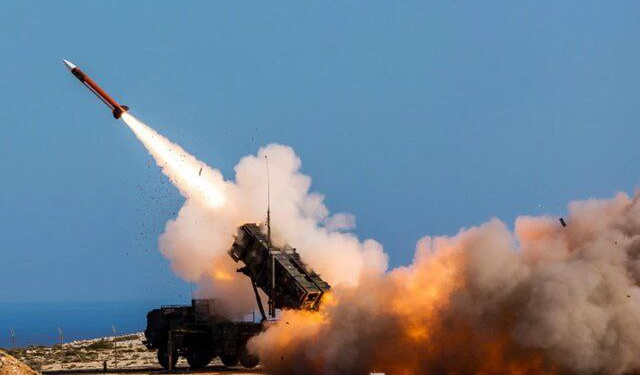 Politico: İran’a Olası Saldırı ABD’nin Füze Stoklarını Tüketebilir