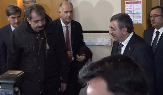 Yılmaz, “İhracat 270 milyar doları aştı, hizmet ihracatıyla birlikte 396 milyar dolara ulaştık"