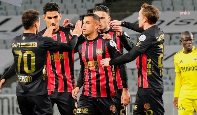 Fenerbahçe, Fatih Karagümrük’e 2-0 mağlup oldu