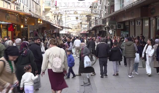 Gaziantep’te Bayram Acı Gerçekle Geldi: “Baklavaya Yaklaşamıyoruz!”