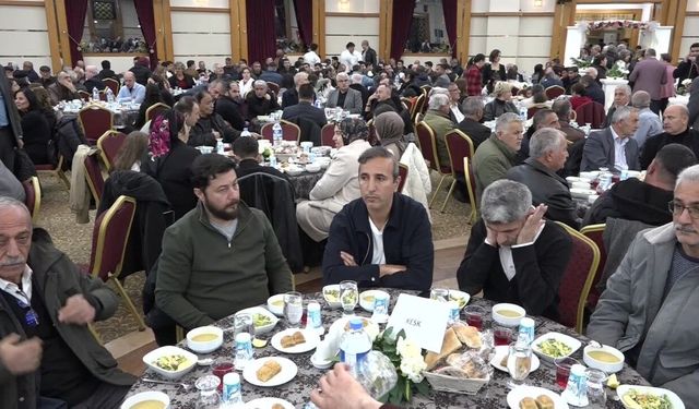 Veli Ağbaba: “Siyaset bir kutuplaştırma aracından öte bir hizmet aracı olmalı”
