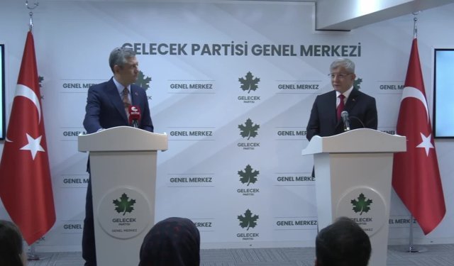 Davutoğlu’ndan "Siyasi Ahlak Devrimi" Çağrısı! "Seçim Aşı Gibidir, İktidarı Güçlendirir!"