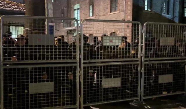 Meslek Fabrikası’na giriş çıkışlar polis tarafından kapatıldı