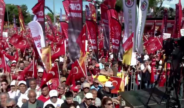 Ahmet Akın’dan Net Mesaj: “Ben Cumhuriyet Halk Partiliyim”