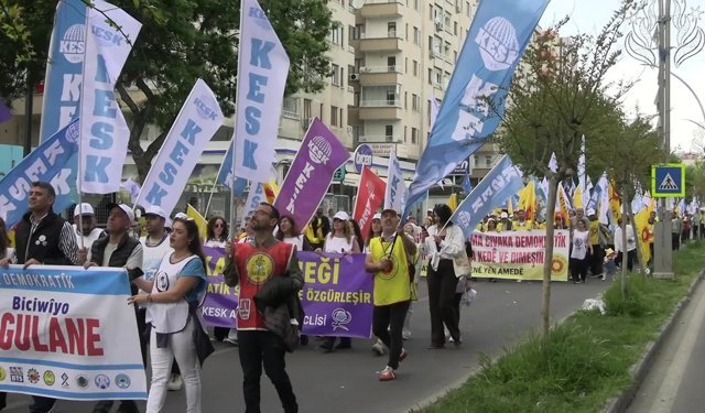 Diyarbakır’da 1 Mayıs’ta ‘Hukuk’ ve ‘Barış’ Vurgusu: “En Eksik Şey Hukuk!”