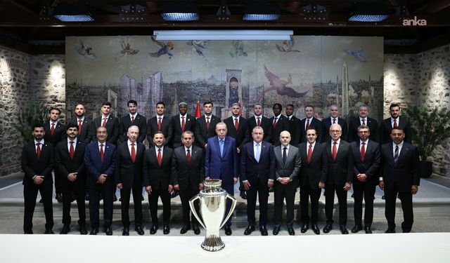 Dolmabahçe'de Şampiyonluk Kabulü: Erdoğan, Galatasaray Heyetini Ağırladı!