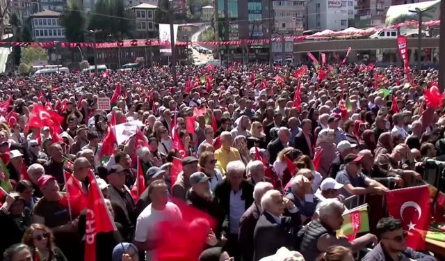 Özgür Özel: "Erdoğan'ın ses kayıtları bir banka kasasında istifleniyor"