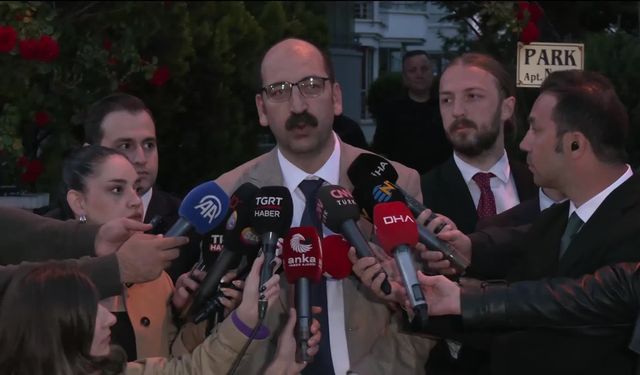 Kılıçdaroğlu'nun Basın Danışmanı Sönmez: 'Kılıçdaroğlu, en uygun zamanda partiyi kurultaya götürmekle ilgili niyetini Sayın Özgür Özel'e iletti'