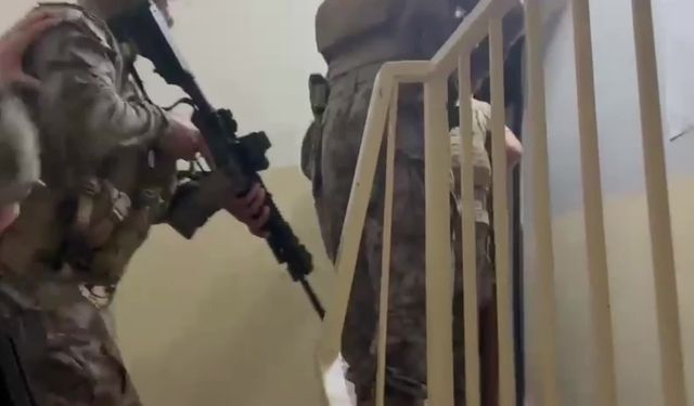 Sosyal Medyadaki "Kiralık Tetikçi" Şebekelerine Dev Darbe! 54 İlde Eş Zamanlı Operasyon: 258 Gözaltı!