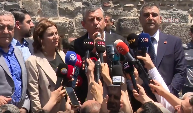 Diyarbakır'da Tarihi Karşılama! Özgür Özel'den Selahattin Demirtaş Mesajı: "Başımızın Gözümüzün Üstündedir"